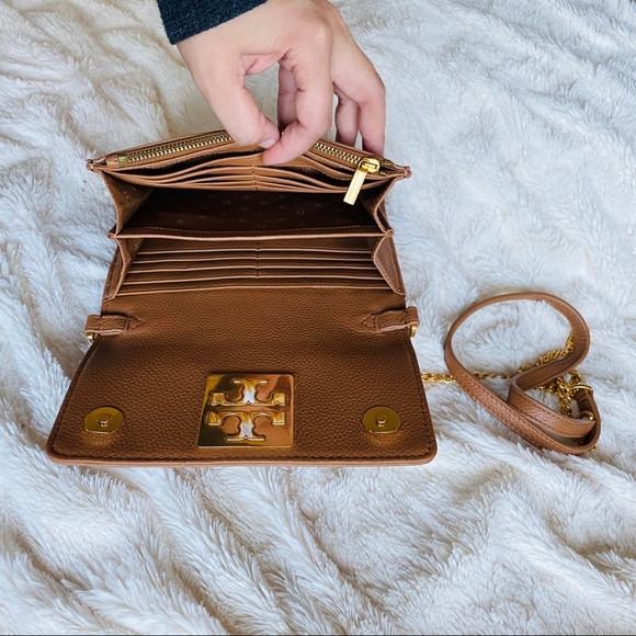 New!Tory Burch Britten Wallet on chain (removable) - Picture 7 of 8